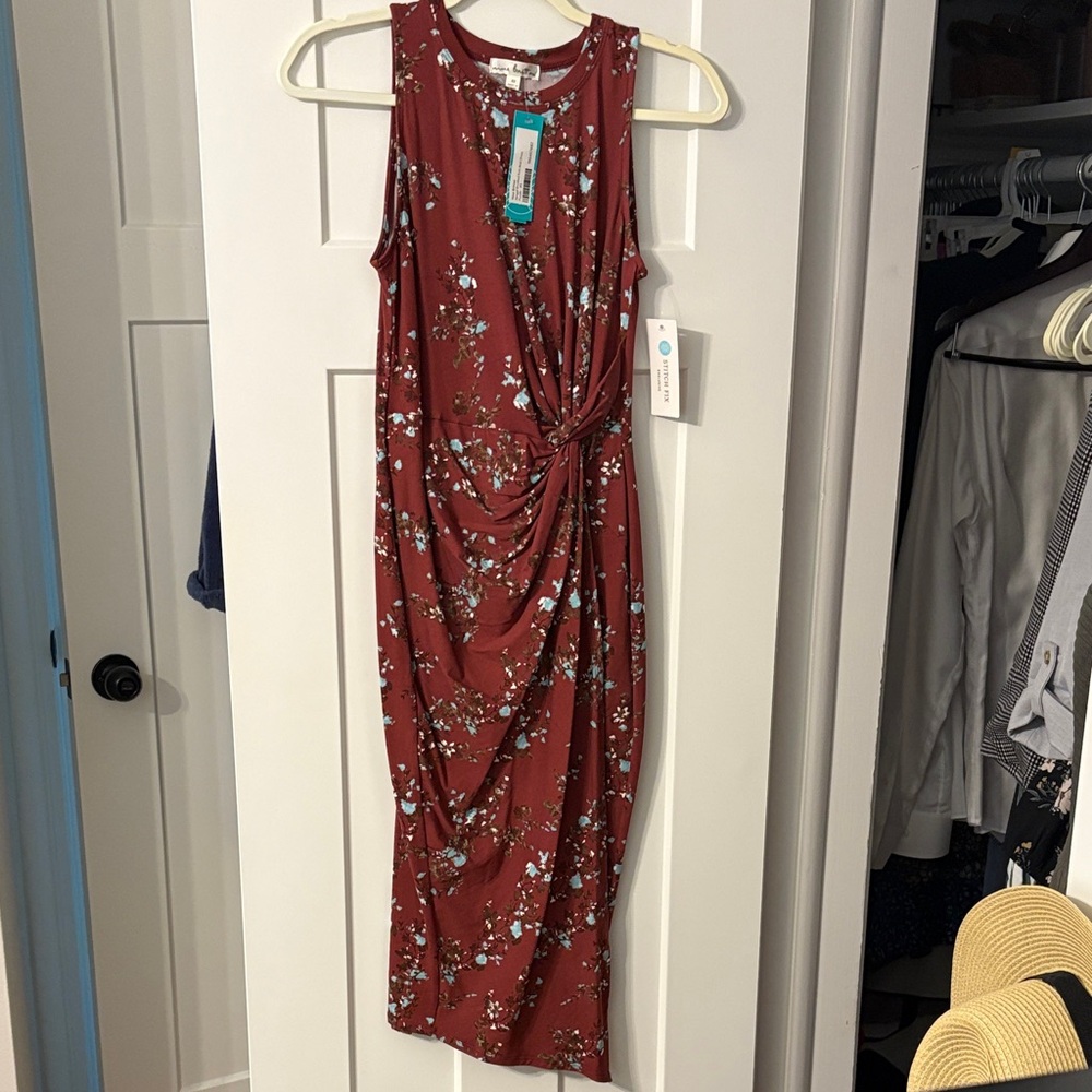 Nine Britton Burgundy Floral Midi Dress